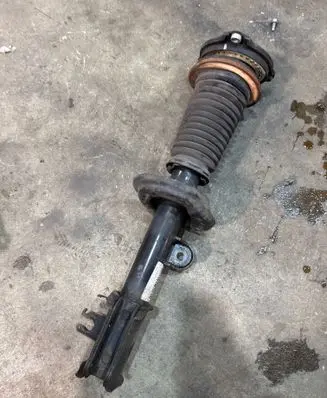 Fiat 500X Front shock absorber/damper 00520432680