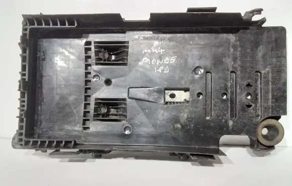 Ford Mondeo MK IV Battery box tray 6G9110723A