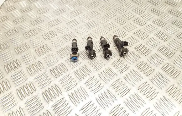 Fuel injectors set