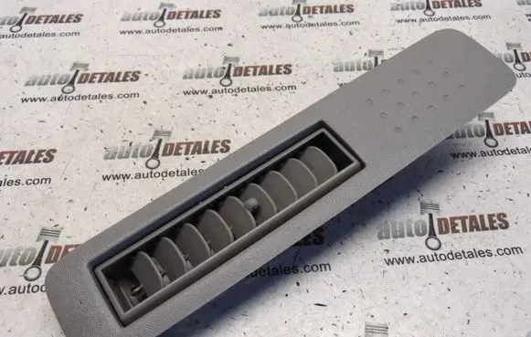 Toyota Avensis Verso Air vent grill in roof 