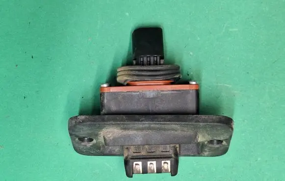Volkswagen Caddy Sliding door contact joint 2k0907437a