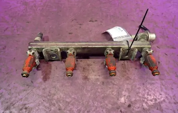 Nissan Almera Tino Fuel main line pipe 