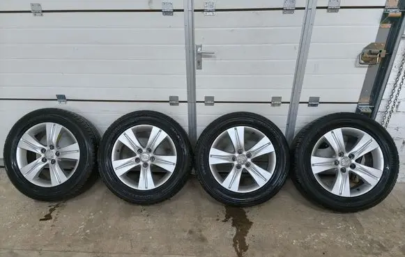 R17 alloy rim