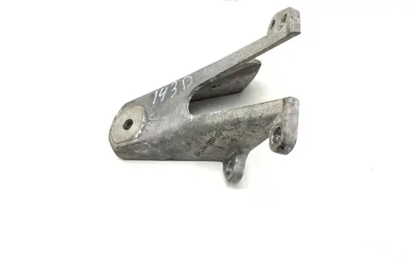 Jaguar XK8 - XKR Engine mounting bracket RF96JV6037AB