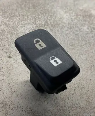 Volvo V50 Central locking switch button 0565832