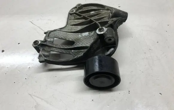 BMW X3 F25 A/C compressor mount bracket 7585167