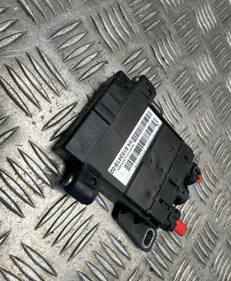 BMW 5 F10 F11 Current control relay 9153418