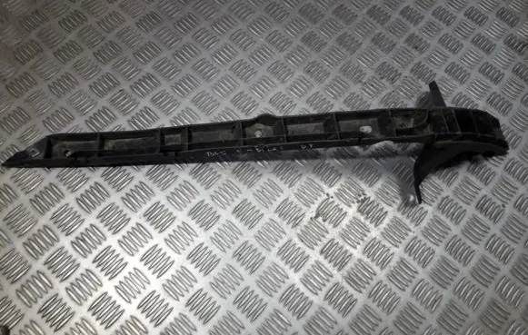 Cadillac BLS Front bumper mounting bracket 12771463
