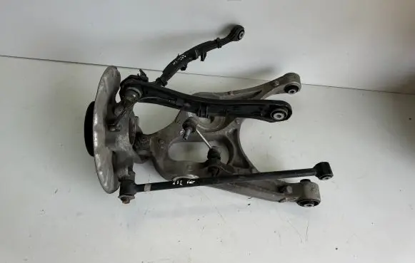 Mercedes-Benz GLE (W166 - C292) Rear wheel hub spindle/knuckle A1663570106 A1663520405 A1664230320