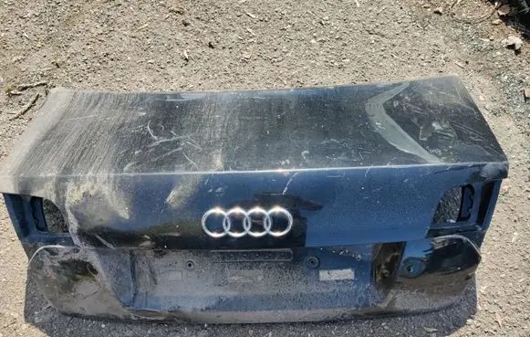 Audi A4 S4 B7 8E 8H Tailgate/trunk/boot lid