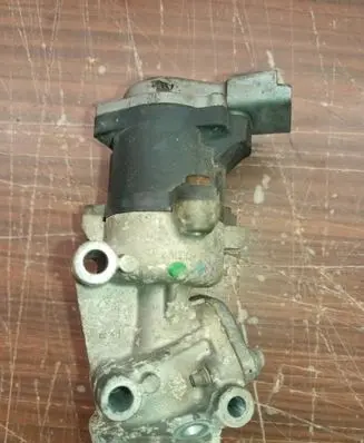 Peugeot 607 EGR valve