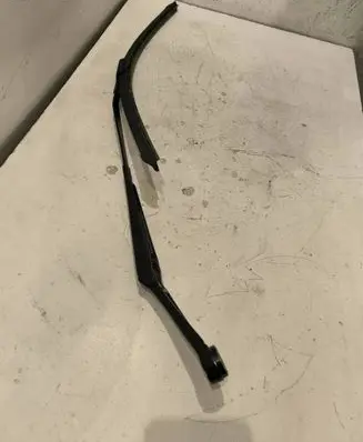 Audi Q3 8U Front wiper blade arm 74432
