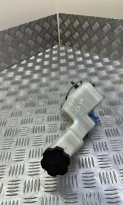 KIA Sorento Master brake cylinder