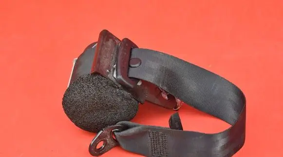 Toyota Avensis T270 Front seatbelt 73360-05170