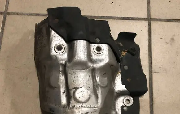 Jeep Renegade Heat shield in engine bay 55269608