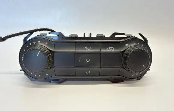 Mercedes-Benz Vito Viano W447 Climate control unit A4479013502 A4479005406 5HB01153010