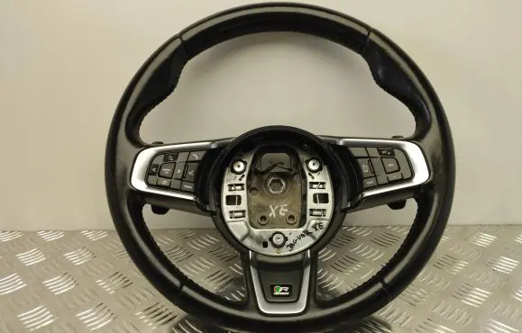 Jaguar XE Steering wheel