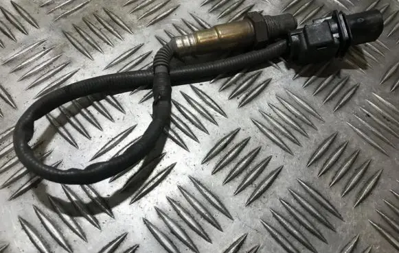 BMW 5 E60 E61 Lambda probe sensor 0281004019 7791592-02