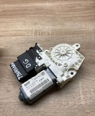 Volkswagen Touran I Rear door window regulator motor 1K0959704B 993425100