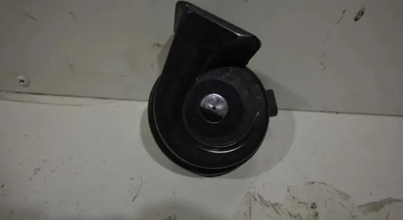 BMW 5 F10 F11 Horn signal 001157