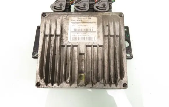 Citroen C3 Engine control unit/module R0411C023B 9654305580