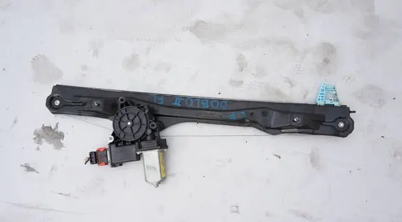 Fiat Doblo Front window lifting mechanism without motor 