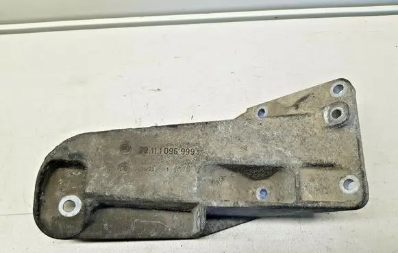 BMW X5 E53 Engine mount bracket 2211096999 nr6600