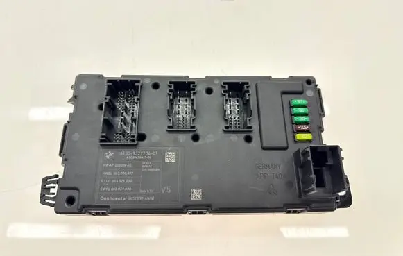 BMW 4 F32 F33 Central body control module 1405211289 9329704