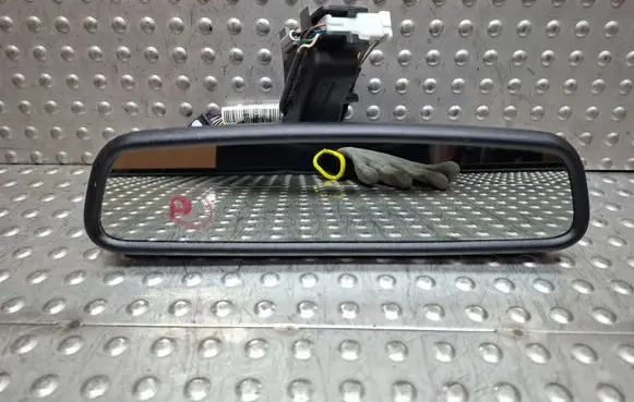 Rear view mirror (interior)
