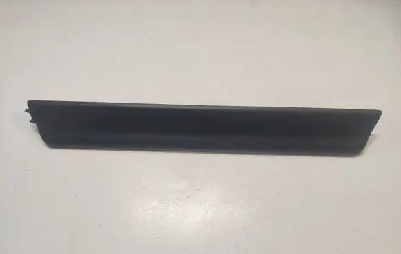 Volvo V70 Front sill trim cover 31306758