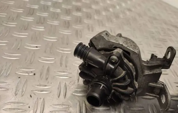Volvo V60 Electric auxiliary coolant/water pump 31293979