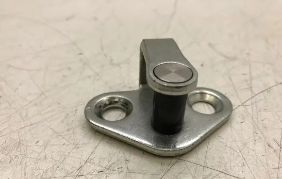MG MG3 II Front door lock loop/hook striker 