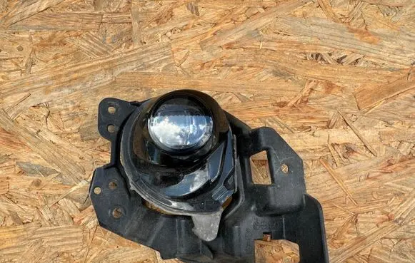 Mazda 3 III Front fog light BANE51684