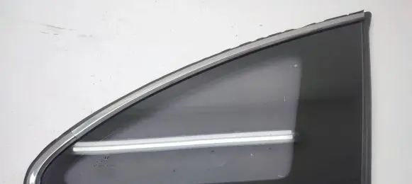 Honda CR-V Rear side window