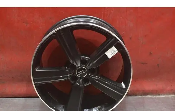 Audi e-tron R18 alloy rim 4KE601025S