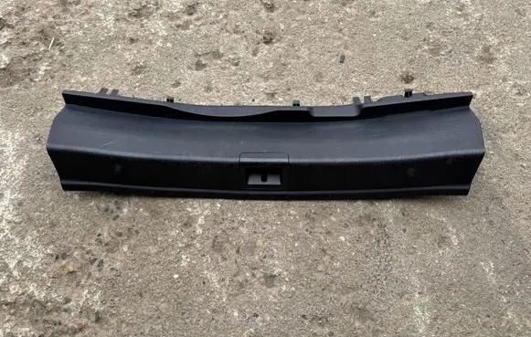 Mercedes-Benz E A207 Trunk/boot sill cover protection A2076901641
