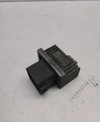 Renault Scenic II - Grand scenic II Glow plug pre-heat relay 7700115378