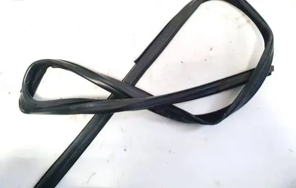 Rubber seal rear door