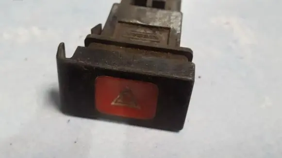 Nissan Sunny Hazard light switch