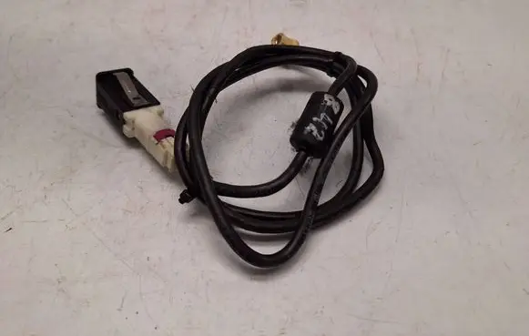 BMW X3 F25 USB socket connector 9237656 84109237656 61319167196