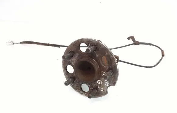 Toyota Avensis Verso Rear wheel hub