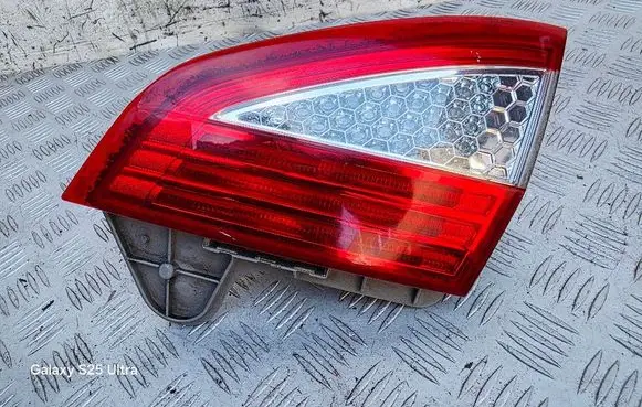 Ford Mondeo MK IV Tailgate rear/tail lights 7S7113A602A