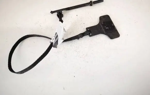 Toyota Avensis T250 Fuel tank opening switch 
