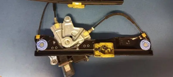 Opel Insignia A Sliding door window regulator with motor 965872102