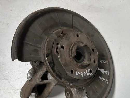Volkswagen Touareg II Rear wheel hub spindle/knuckle 