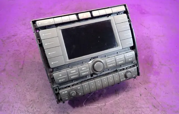 Volkswagen Phaeton Radio/CD/DVD/GPS head unit 3D0035007