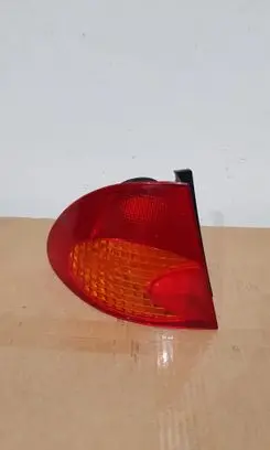 Toyota Avensis T220 Rear/tail lights 23290102