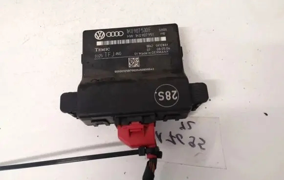 Volkswagen Touran I Door control unit/module 1k0907530f 1k0907951