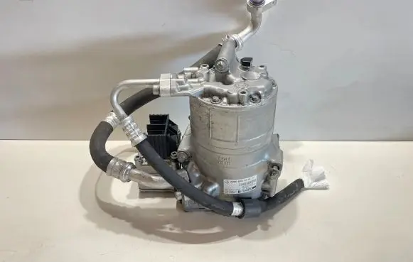Mercedes-Benz GLE W167 Air conditioning (A/C) compressor (pump) A0008302601 02028711068 A1678307602