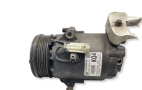 Opel Astra H Air conditioning (A/C) compressor (pump) 13322148 401351739 9986181